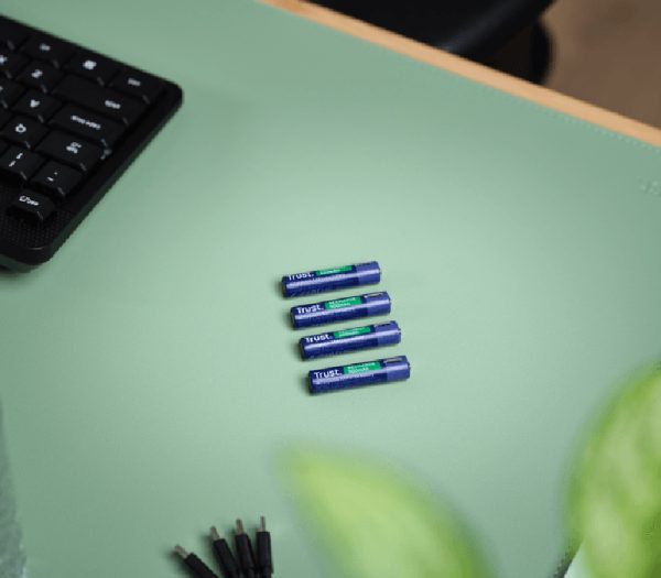 Kit X 4 Pilas Aa Recargables Por Usb-c Trust 25631 - Image 5
